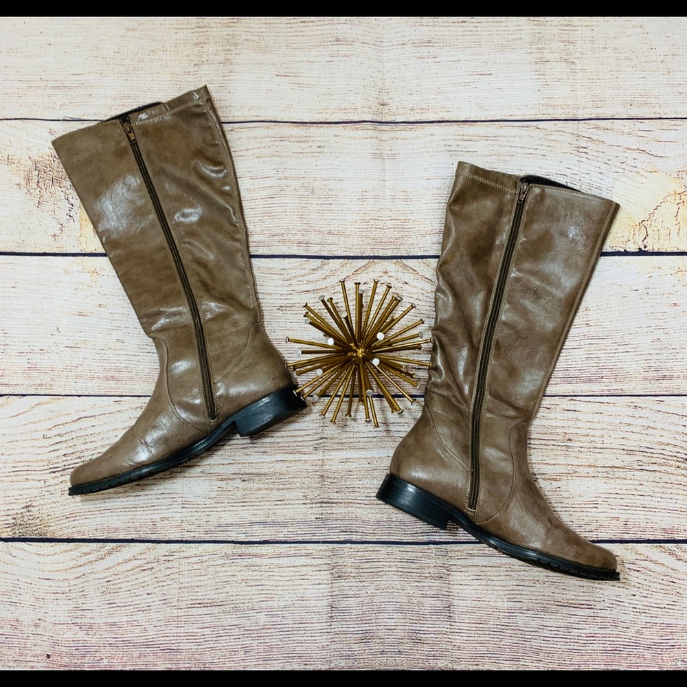 Studded Riding Boots - Picture 4 of 5
